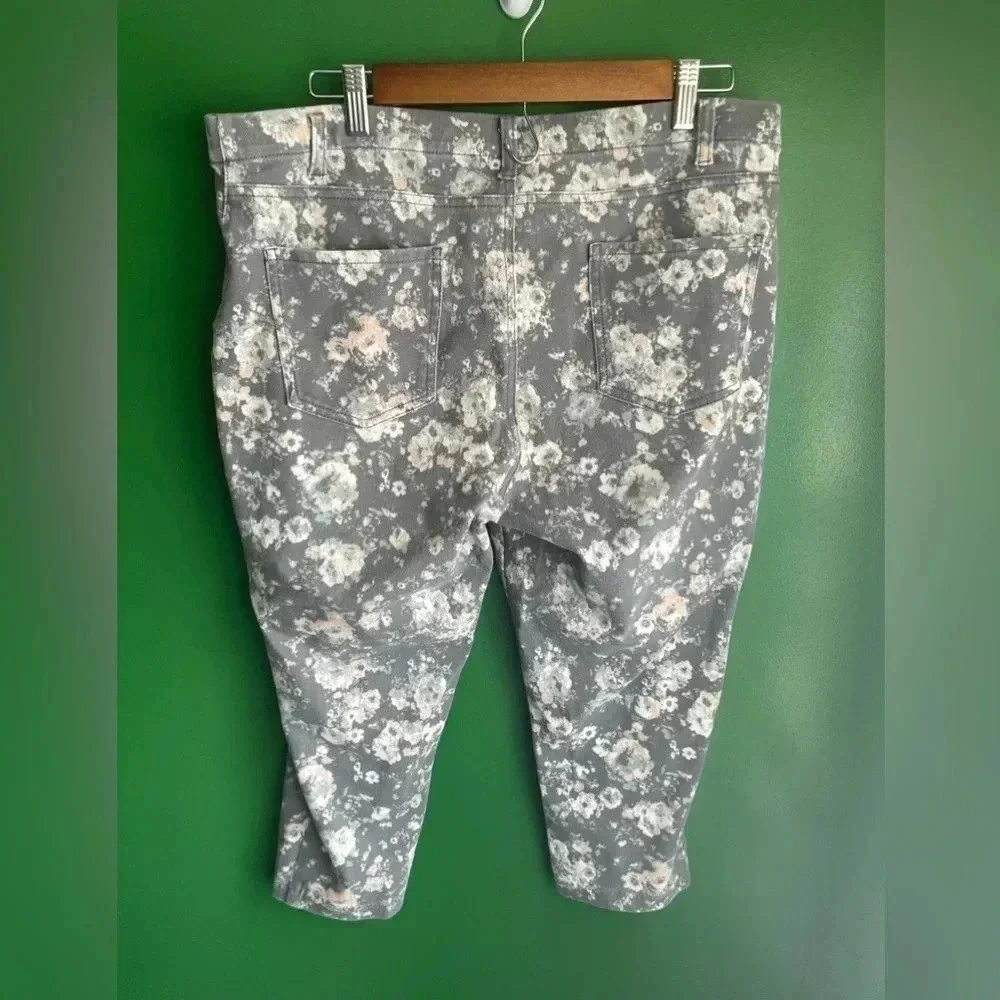 Floral Jeggings Size‎ XXL EUC!